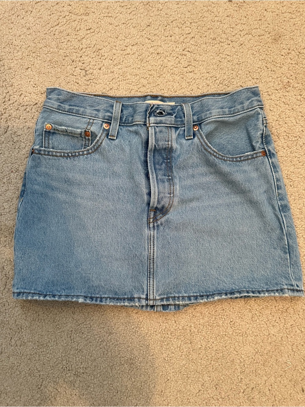 Classic Levi’s Light Blue Denim Mini Skirt